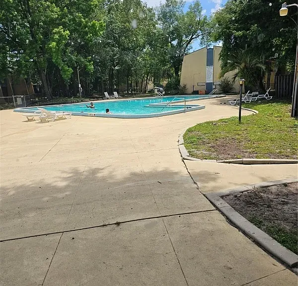 2811 SW Archer Rd #Z235 — Photo 3