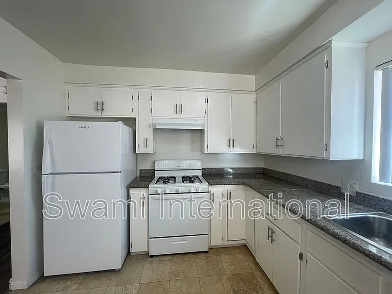 12645 Ramona Ave #J — Photo 3