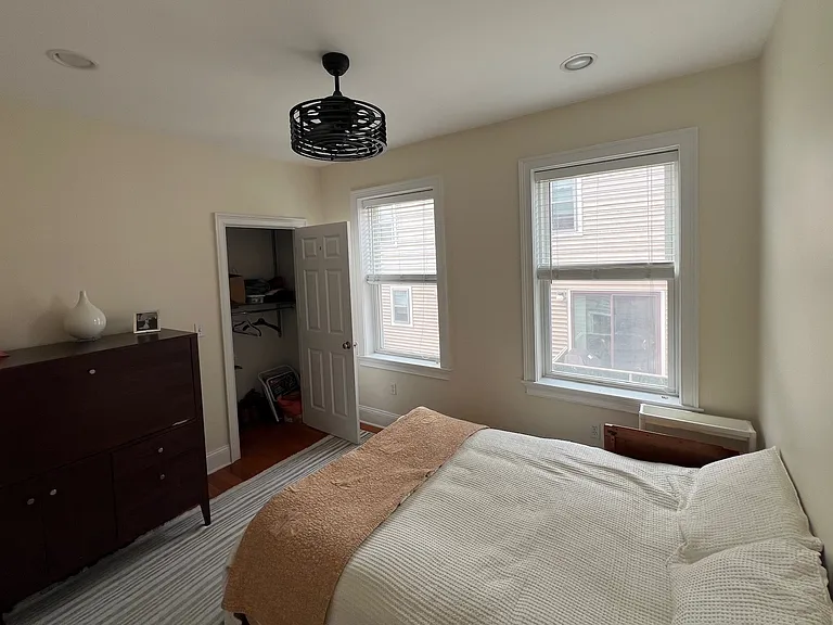 703 E 5th St #2 — Photo 8