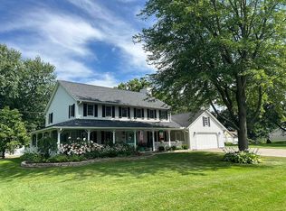8502 Wium St, Cary, IL 60013