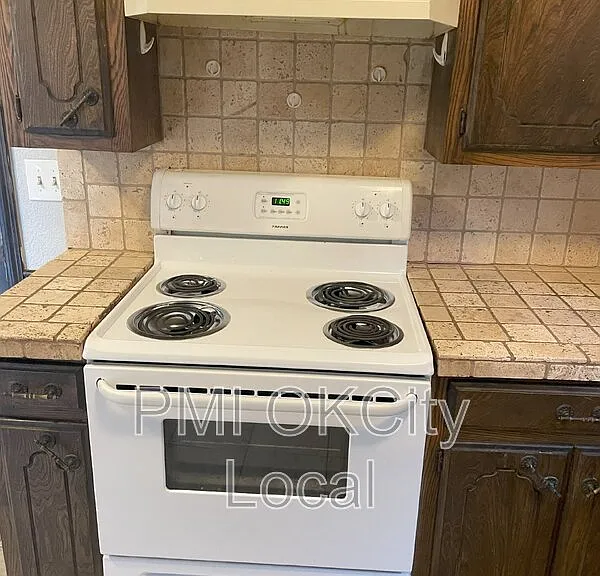 2325 N Redmond Ave — Photo 7