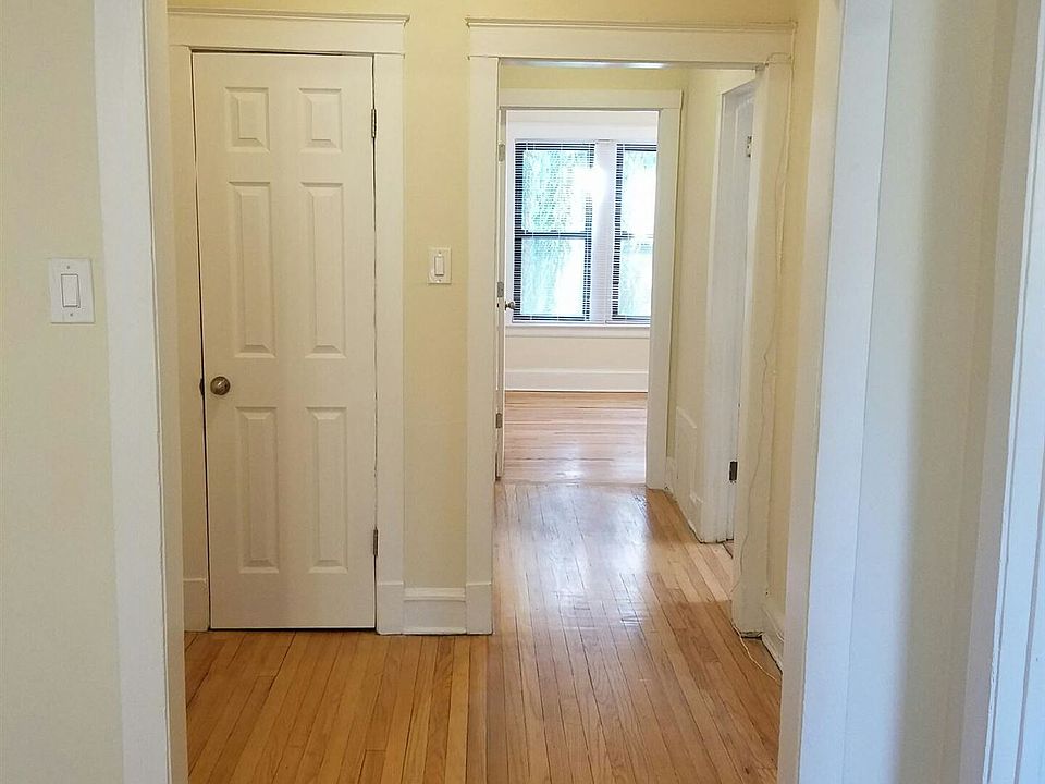 Hallway-Entranceway