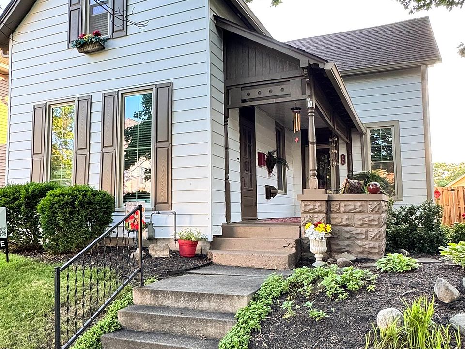 1st image of 606 S 10th St