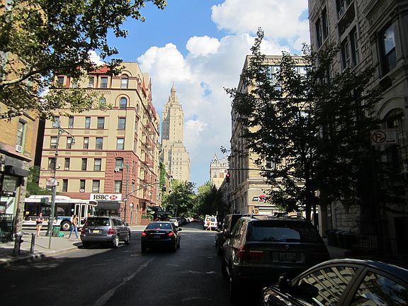 5th image of 117 W 74th St APT 3B