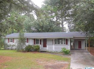 313 Gilchrist St SW, Hartselle, AL 35640