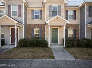 419 Falls Cv, Jacksonville, NC 28546