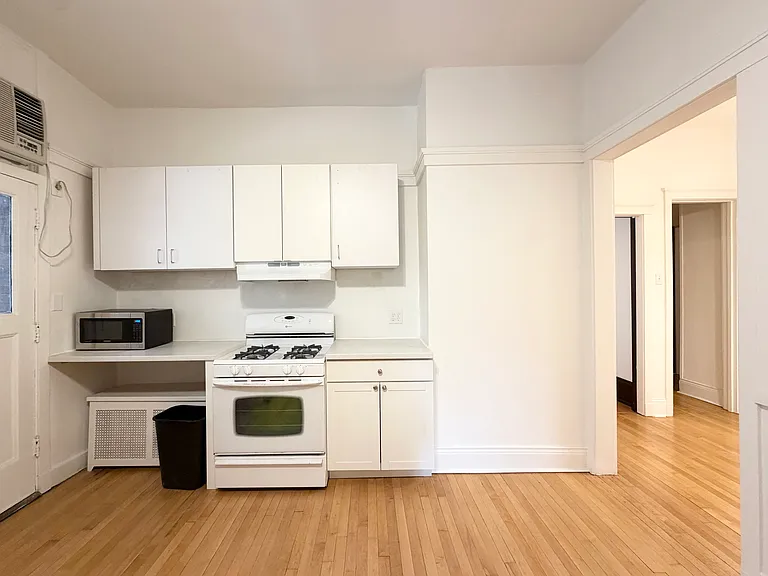 415 W Surf St #1A — Photo 20
