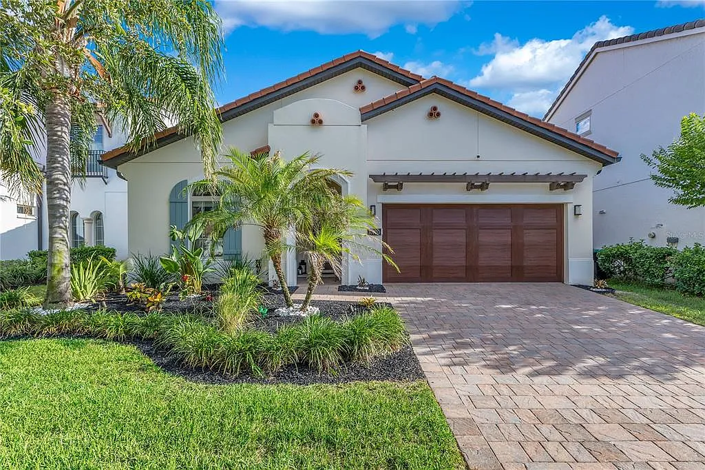 3 bed, 2.5 bath, 2293 sqft, $3,850 — Photo 1