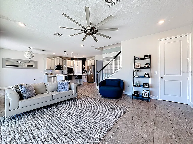 2501 Sky Stone Ct — Photo 11