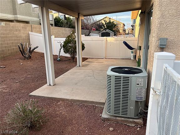 3rd image of 6077 Dry Bed St Unit 103