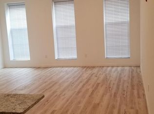 247 S 16th St, Philadelphia, PA 19102