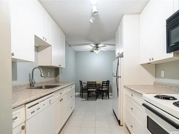 UNIT 18-4219 Degeer STREET, Saskatoon, SK S7H 4N6