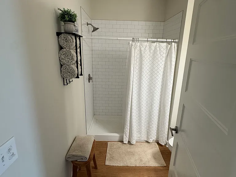 600 E Trinity Ln #114 — Photo 8