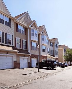 128 Conover Ter, Lebanon, NJ, 08833