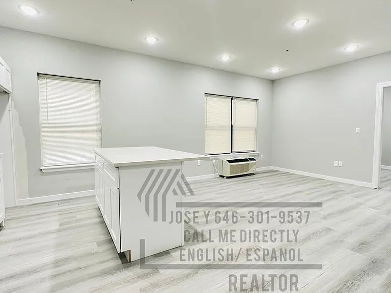 98 12th Ave #104 — Photo 5