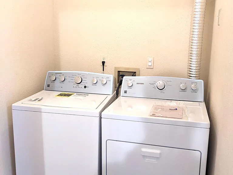4319 Norfolk Ave — Photo 12