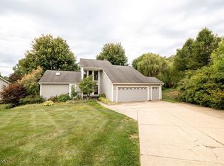 6142 Cheryl Pl, Concord Township, OH 44077