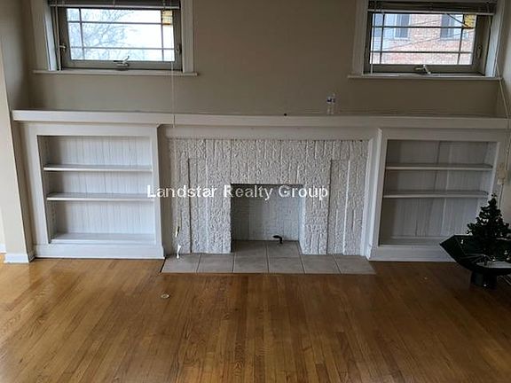 5th image of 7515 N Greenview Ave #3