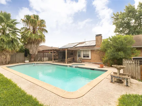 827 Onaleigh Dr, Channelview, TX 77530