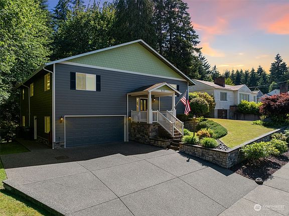 4th image of 527 Seattle Avenue