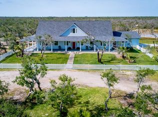 241 Coastal Wildwood Dr, Rockport, TX 78382