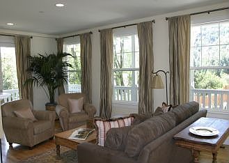 3rd image of 33 Orange Ave