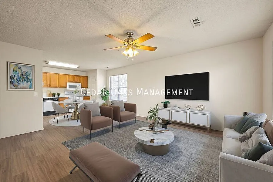 Comfort & Convenience: 3BR Duplex Home Minutes from 71B & I-49 — Photo 2