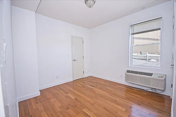 Rented by Level Group | media 4