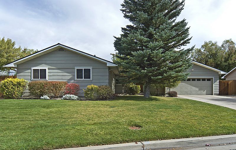 1st image of 1513 Deseret Dr