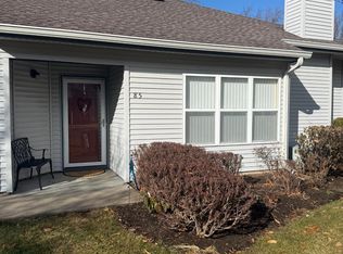 85 Sunnymede St, Englishtown, NJ 07726