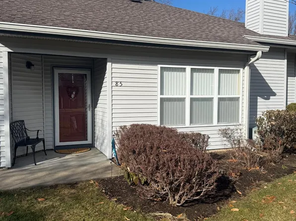 85 Sunnymede St, Englishtown, NJ 07726