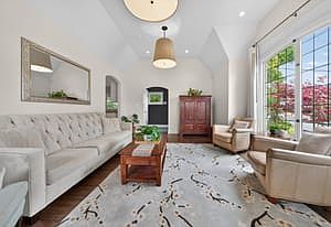 4th image of 600 San Carlos Ave