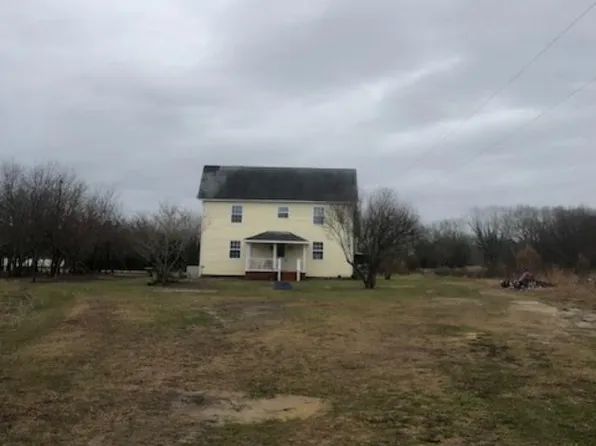 23491 Lee Mont Rd, Parksley, VA 23421