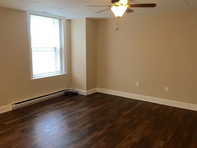 Huntington Apartments — Photo 78