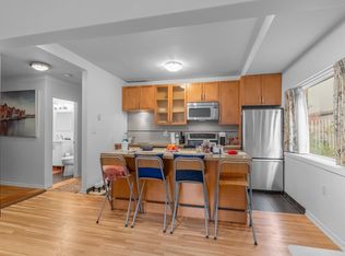 1879 Barclay St #2, Vancouver, BC V6G 1K7