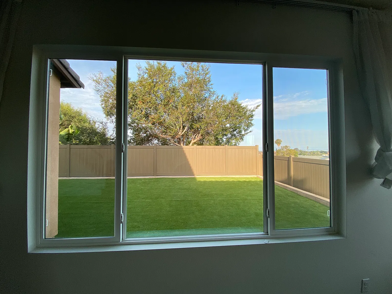 5 bed, 1973 sqft, $5,500 — Photo 3
