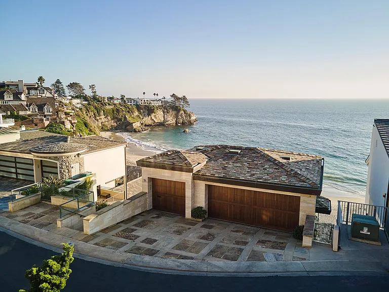 31 Bay Dr — Photo 5