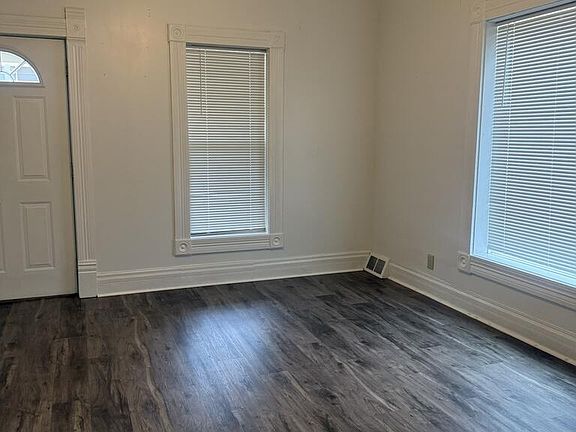 4th image of 318 N Bellevue Ave