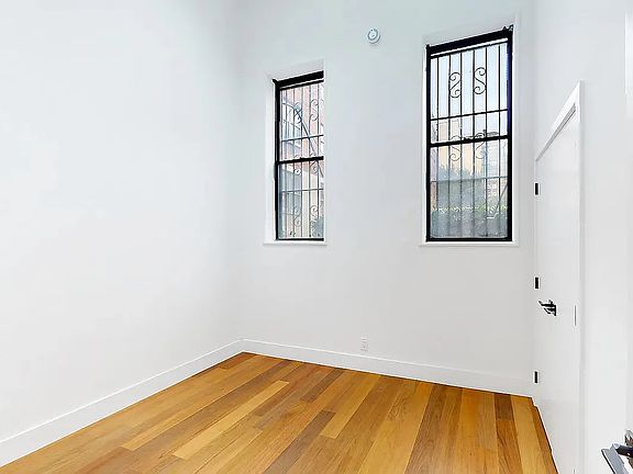 4th image of 659 10th Ave APT 1A
