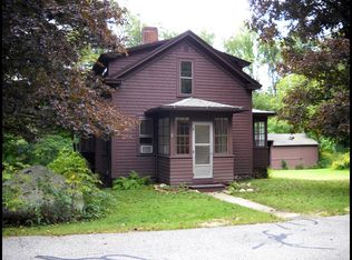 7 Spring St, Petersham, MA 01366