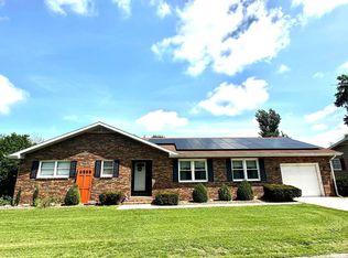 1340 E 6th St, Centralia, IL 62801