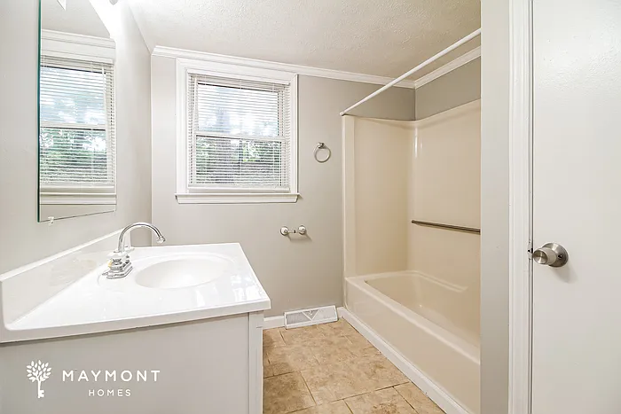 402 Roosevelt Dr — Photo 14