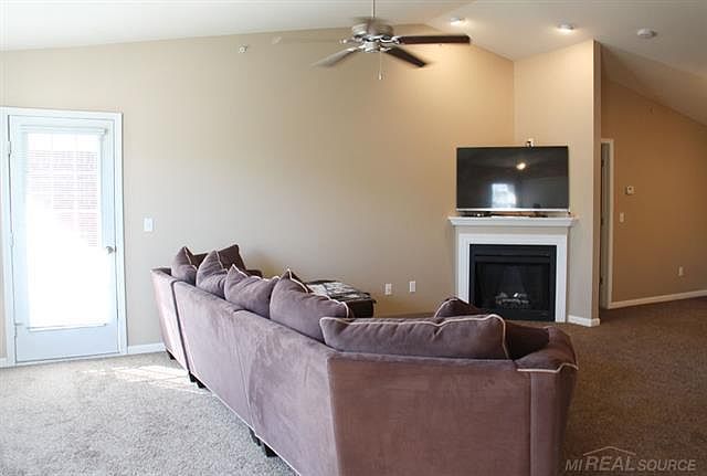 2nd image of 27084 Carrington Pl