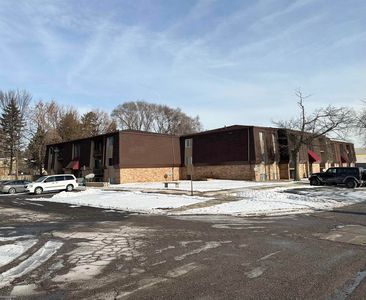 21761 Hillside Dr, Clinton Township, MI, 48035