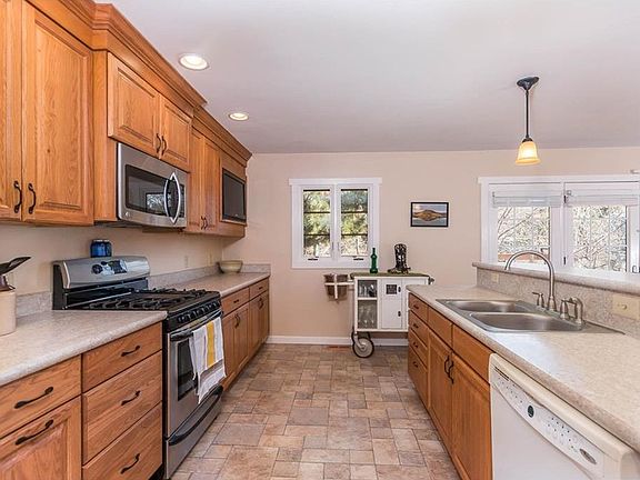 5th image of 3927 Palisades Park Dr