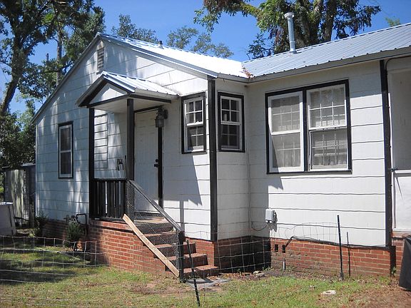 3rd image of 4349 Deering St