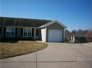 915 Swallow Cir, Liberty, MO 64068
