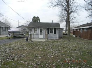 5592 Reighmoor Rd, Omro, WI 54963