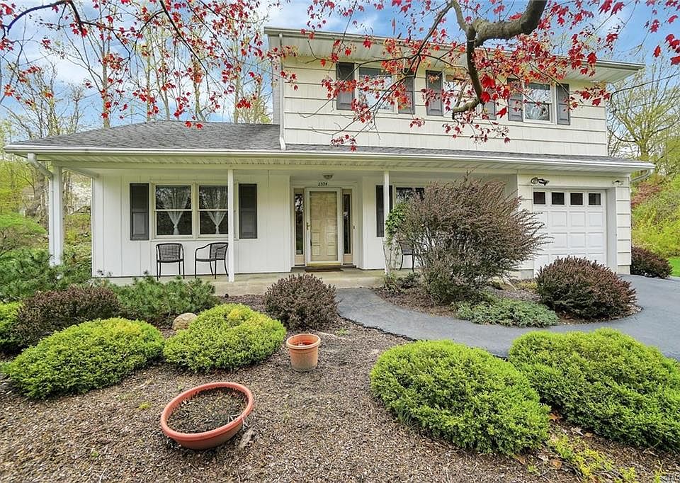 1st image of 2394 Sherry Dr