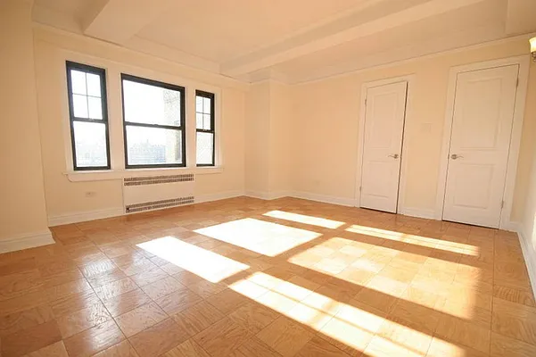 Rented by Bond New York | media 9